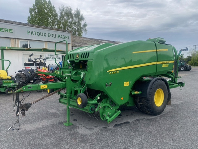 JOHN DEERE C441R - Ballenwickelgerät: das Bild 1 JOHN DEERE C441R - Ballenwickelgerät: das Bild 1
