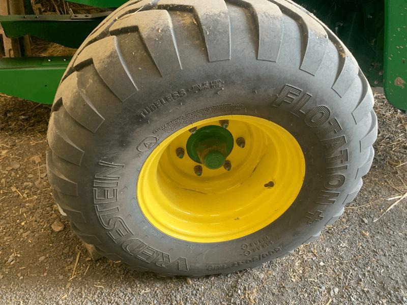 JOHN DEERE V461M - Rundballenpresse: das Bild 5 JOHN DEERE V461M - Rundballenpresse: das Bild 5