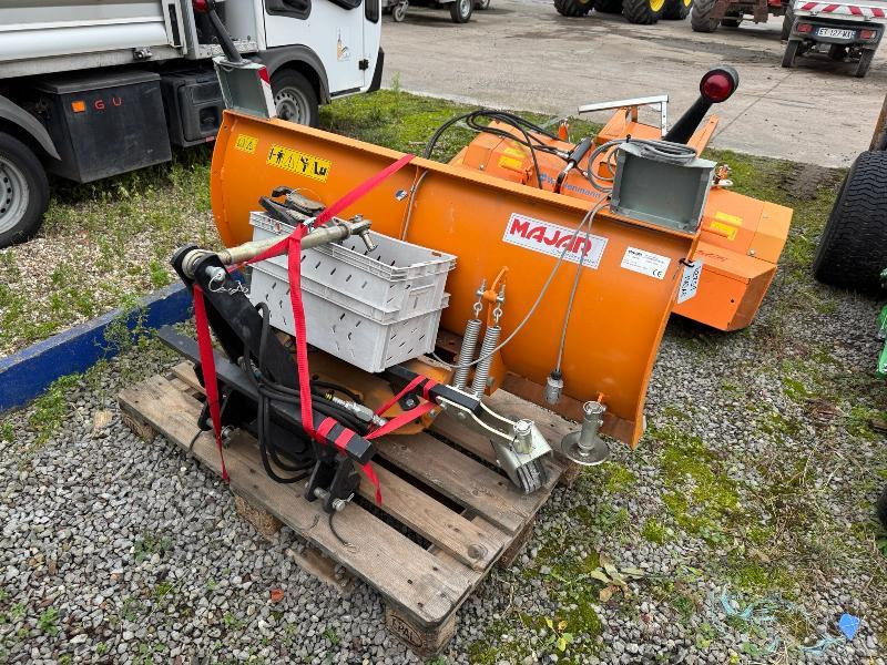 MAJAR LNAV150 - Schneepflug: das Bild 1 MAJAR LNAV150 - Schneepflug: das Bild 1