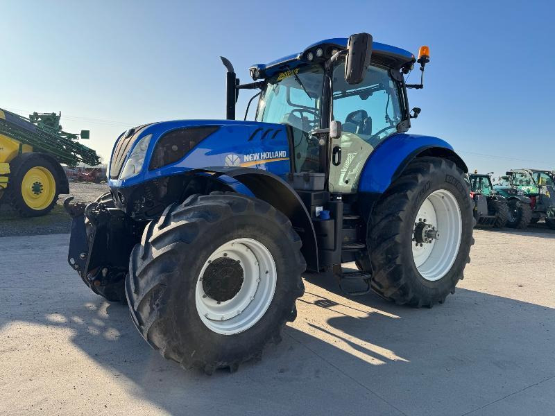 NEW-HOLLAND T7.260 PC - Traktor: das Bild 1 NEW-HOLLAND T7.260 PC - Traktor: das Bild 1