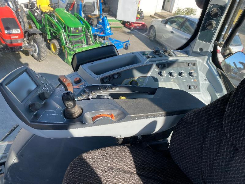 Traktor VALTRA T194 VERSU: das Bild 8