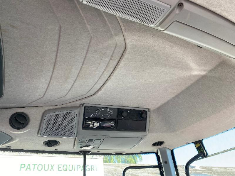 Traktor VALTRA T194 VERSU: das Bild 7