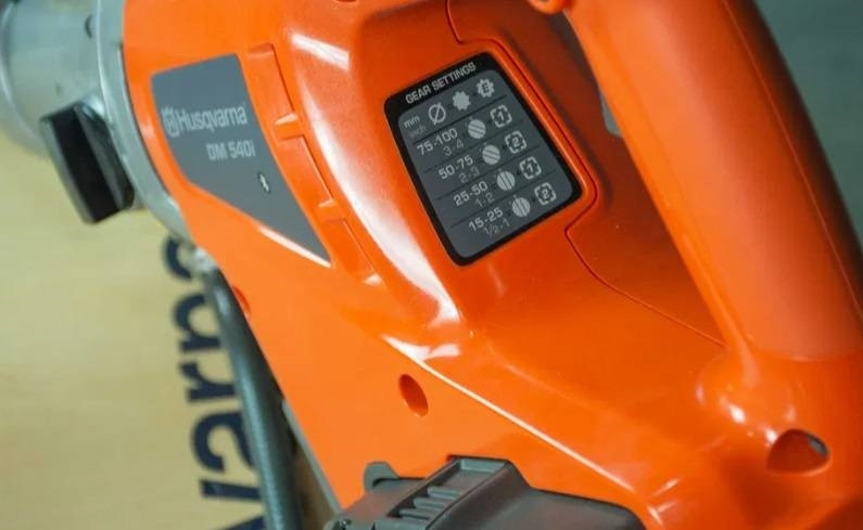 Husqvarna DM540i - Baugeräte: das Bild 2 Husqvarna DM540i - Baugeräte: das Bild 2