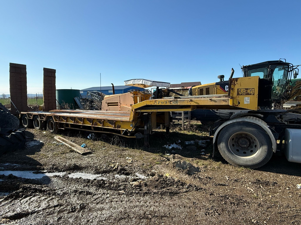 ACTM AC06 Trailer - Tieflader Auflieger: das Bild 1 ACTM AC06 Trailer - Tieflader Auflieger: das Bild 1