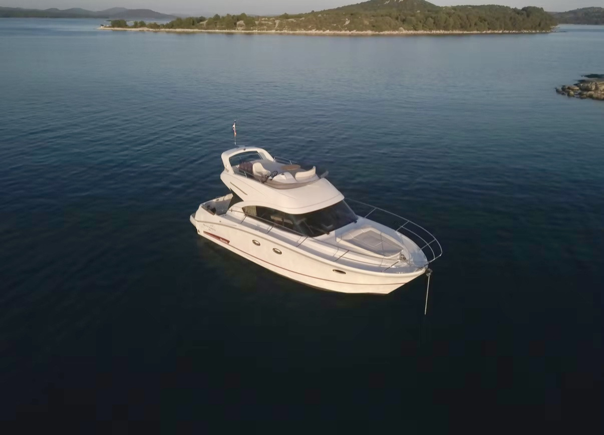 Beneteau Antares 36 Fly, Air Conditioning, TOP !!! - Andere Technik: das Bild 2 Beneteau Antares 36 Fly, Air Conditioning, TOP !!! - Andere Technik: das Bild 2