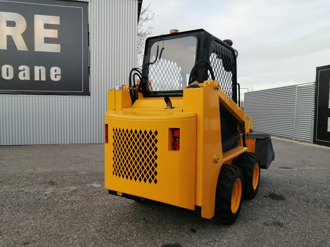 Bobcat Front Loader Ram Italia FM 120 – Hammer Installation - Kompaktlader: das Bild 3 Bobcat Front Loader Ram Italia FM 120 – Hammer Installation - Kompaktlader: das Bild 3