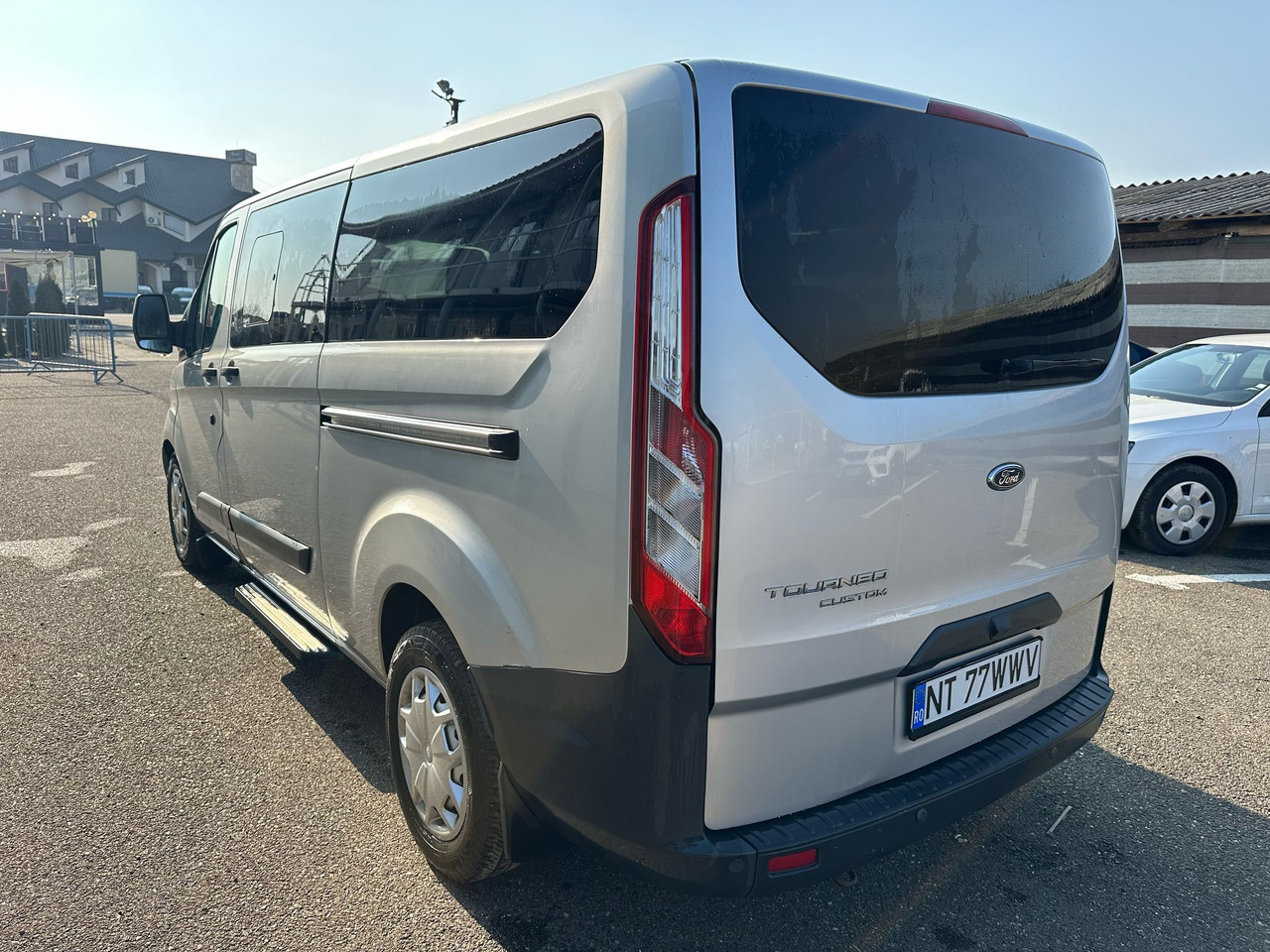 FORD TRANSIT CUSTOMS - Kleinbus, Personentransporter: das Bild 4 FORD TRANSIT CUSTOMS - Kleinbus, Personentransporter: das Bild 4