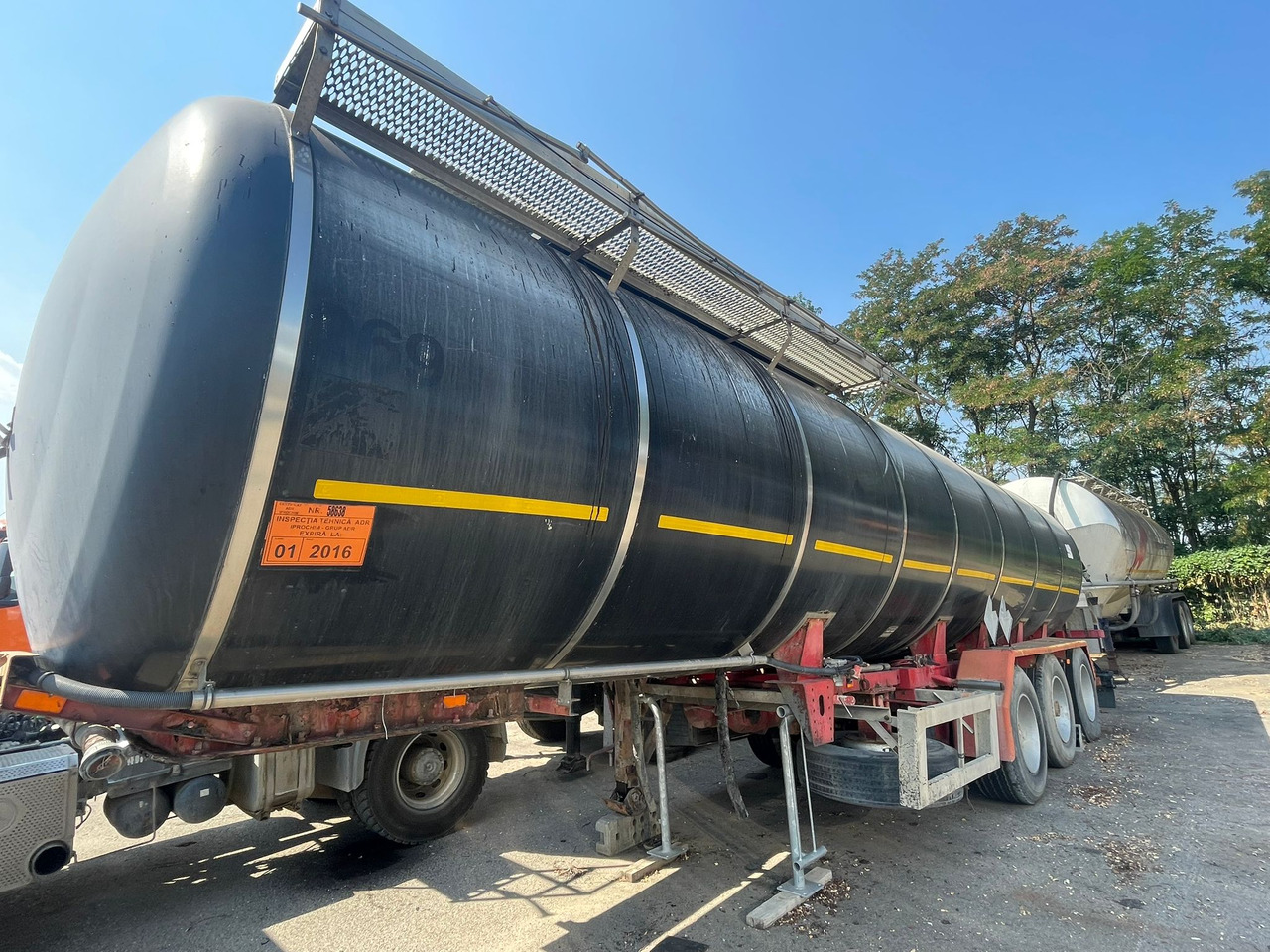 HENDRICK BITUMEN SEMI-TRAILER - Tankauflieger: das Bild 2 HENDRICK BITUMEN SEMI-TRAILER - Tankauflieger: das Bild 2