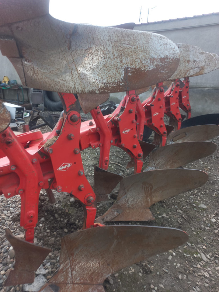 KUHN MM 151.5E.T Plow - Pflug: das Bild 3 KUHN MM 151.5E.T Plow - Pflug: das Bild 3