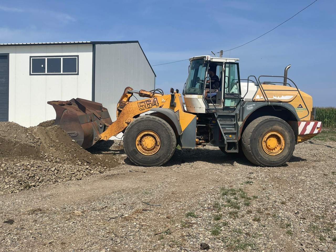 LIEBHERR 564 FRONT LOADER - Radlader: das Bild 1 LIEBHERR 564 FRONT LOADER - Radlader: das Bild 1