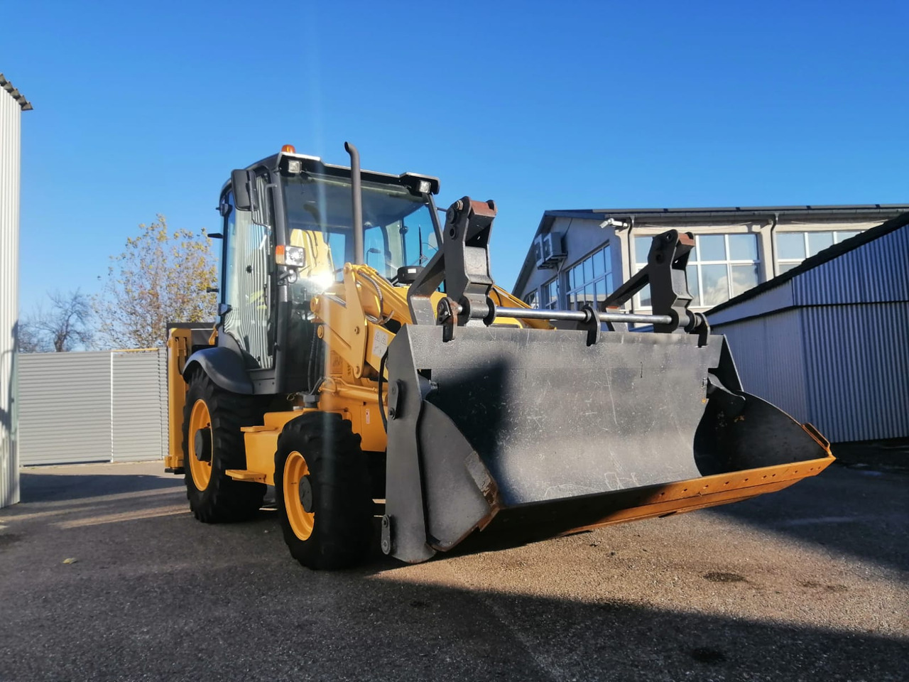 LiuGong CLG777A Backhoe Loader 4×4 - Baggerlader: das Bild 2 LiuGong CLG777A Backhoe Loader 4×4 - Baggerlader: das Bild 2