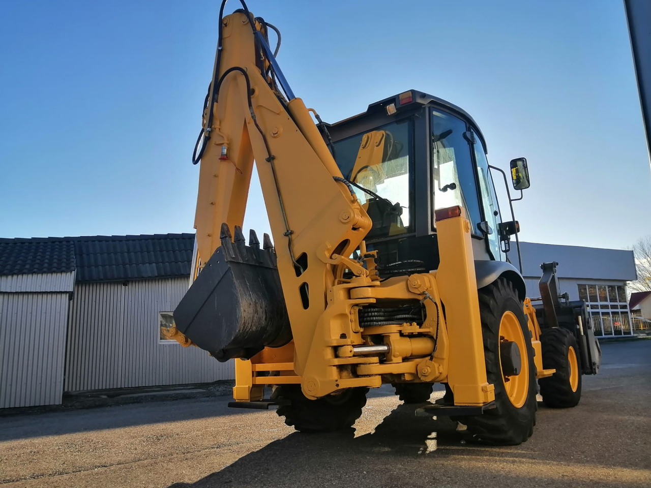 LiuGong CLG777A Backhoe Loader 4×4 - Baggerlader: das Bild 3 LiuGong CLG777A Backhoe Loader 4×4 - Baggerlader: das Bild 3