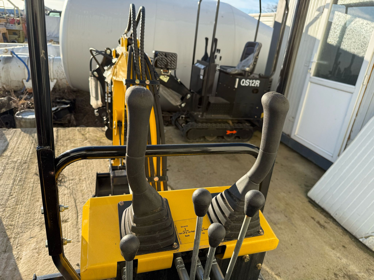MINIEXCAVATOR JPC H10 - Minibagger: das Bild 3 MINIEXCAVATOR JPC H10 - Minibagger: das Bild 3