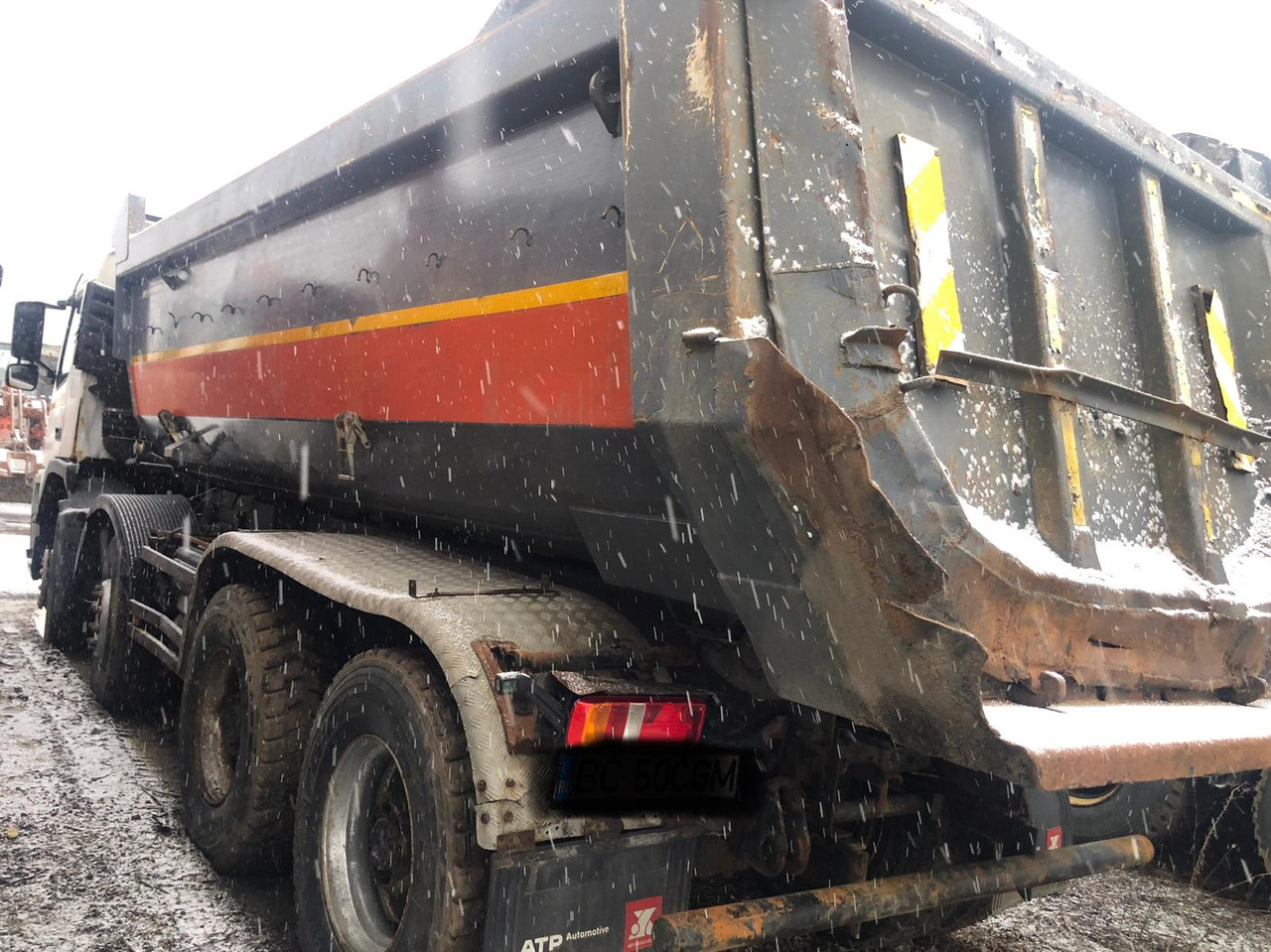 VOLVO FM 420 Tipper - Kipper: das Bild 4 VOLVO FM 420 Tipper - Kipper: das Bild 4