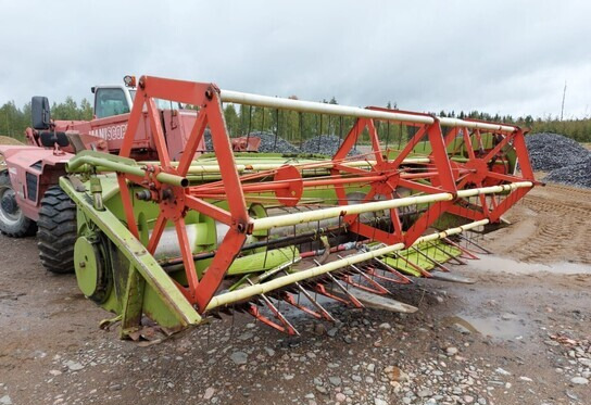 Claas 360cm. täydellinen pöytä - Schneidwerk: das Bild 1 Claas 360cm. täydellinen pöytä - Schneidwerk: das Bild 1