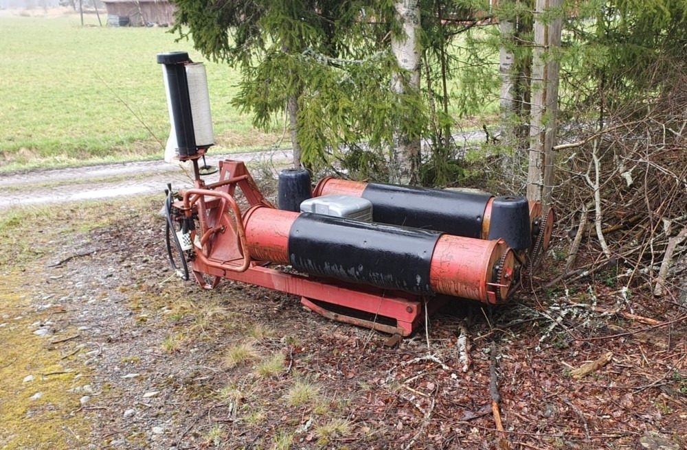 Elho 320, nostolaitemalli - Ballenwickelgerät: das Bild 1 Elho 320, nostolaitemalli - Ballenwickelgerät: das Bild 1