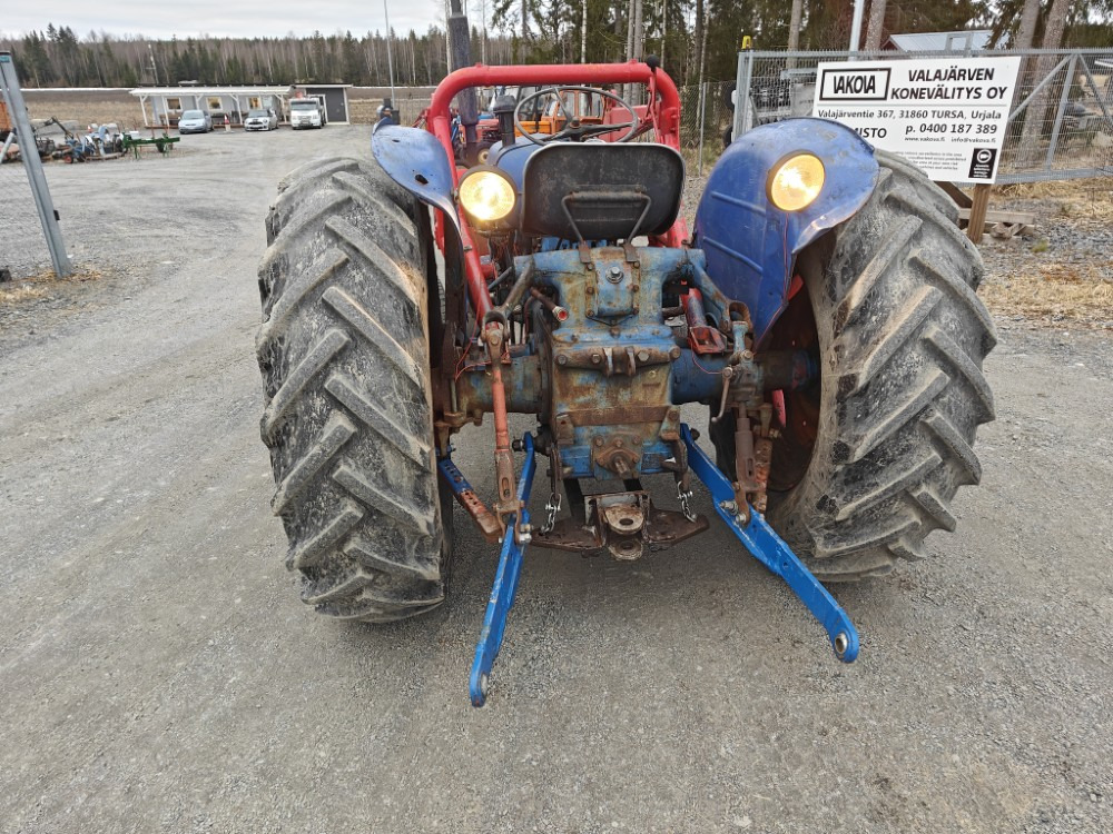 FORDSON Power Major - Traktor: das Bild 3 FORDSON Power Major - Traktor: das Bild 3