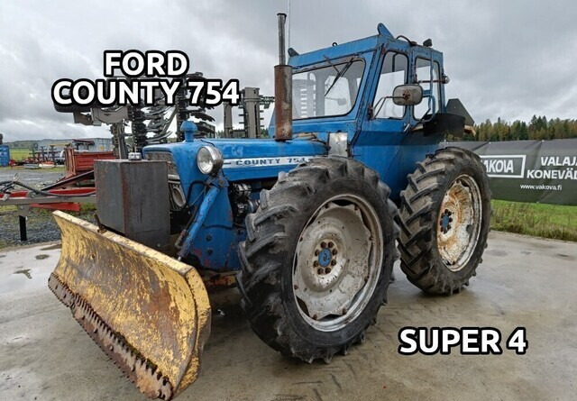 Ford County 754 Super 4 - VIDEO - Traktor: das Bild 1 Ford County 754 Super 4 - VIDEO - Traktor: das Bild 1
