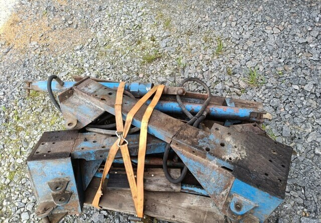 Fordson Diesel Major etukuormaajan osia - Frontlader für Traktor: das Bild 4 Fordson Diesel Major etukuormaajan osia - Frontlader für Traktor: das Bild 4