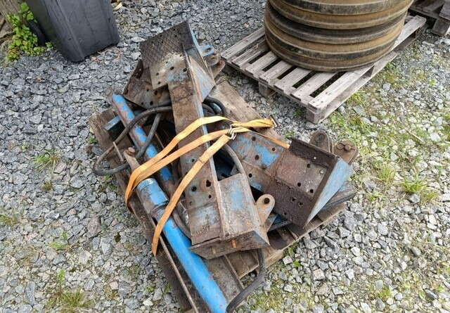 Fordson Diesel Major etukuormaajan osia - Frontlader für Traktor: das Bild 1 Fordson Diesel Major etukuormaajan osia - Frontlader für Traktor: das Bild 1