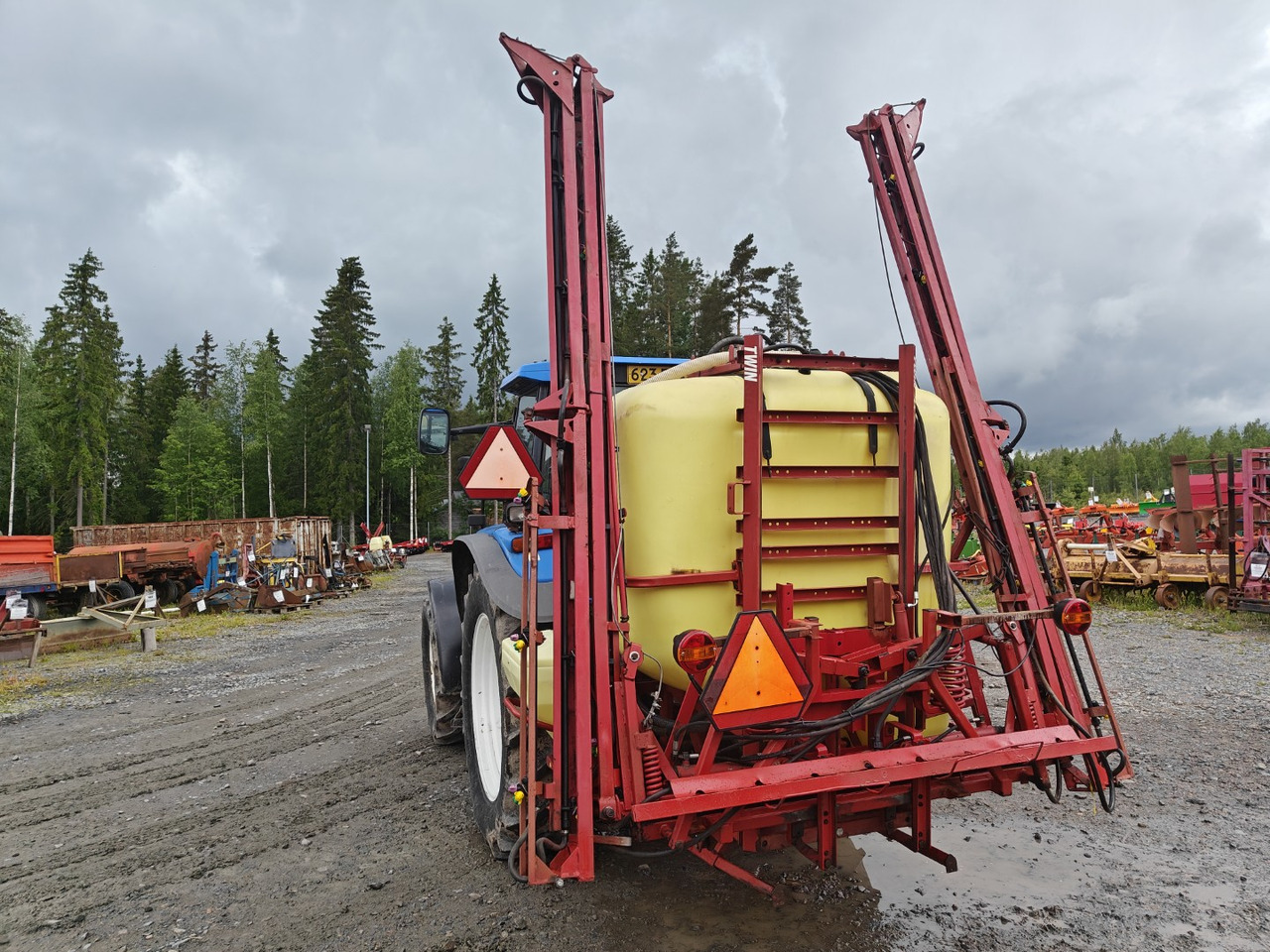 HARDI Hardi Master 1200L - 15-18m - Katsastettu - Kasvinsuojeluruisku - Pflanzenschutzspritze: das Bild 2 HARDI Hardi Master 1200L - 15-18m - Katsastettu - Kasvinsuojeluruisku - Pflanzenschutzspritze: das Bild 2