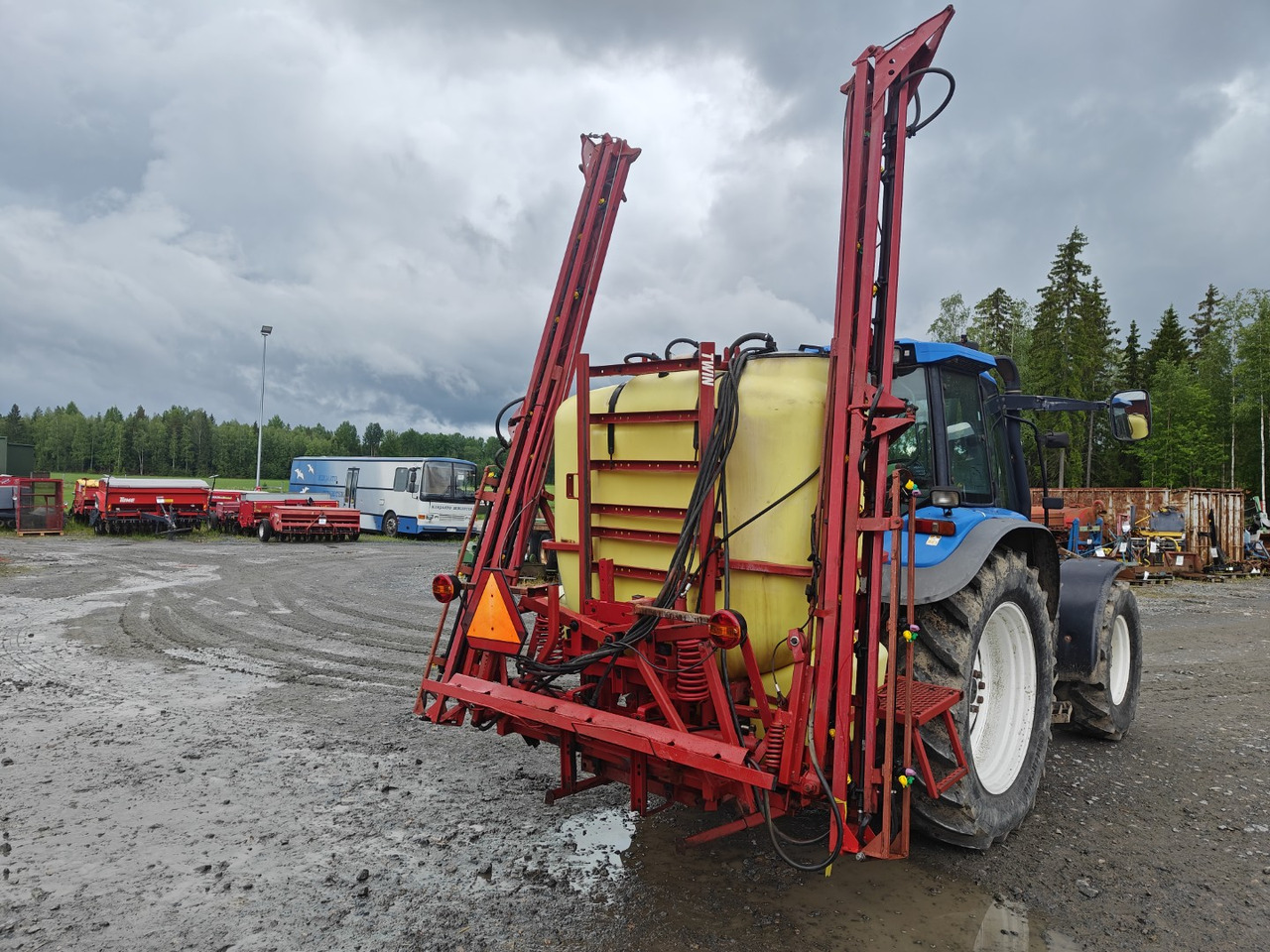 HARDI Hardi Master 1200L - 15-18m - Katsastettu - Kasvinsuojeluruisku - Pflanzenschutzspritze: das Bild 3 HARDI Hardi Master 1200L - 15-18m - Katsastettu - Kasvinsuojeluruisku - Pflanzenschutzspritze: das Bild 3