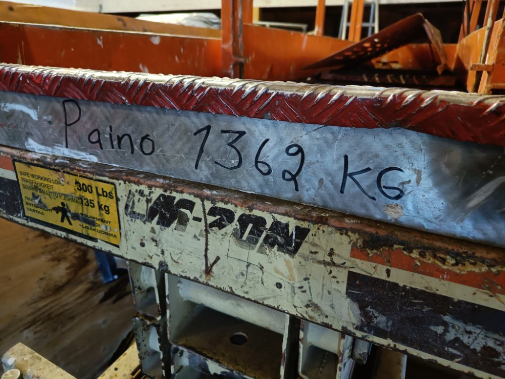 JLG Commander CM 20 N henkilönostin - Scherenbühne: das Bild 2 JLG Commander CM 20 N henkilönostin - Scherenbühne: das Bild 2