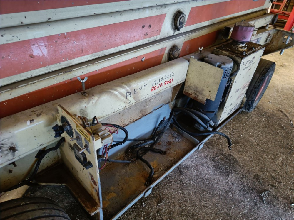 JLG Commander CM 20 N henkilönostin - Scherenbühne: das Bild 4 JLG Commander CM 20 N henkilönostin - Scherenbühne: das Bild 4