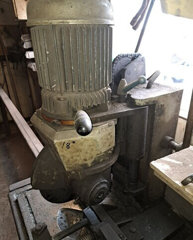 Pyörösaha - Metallbearbeitungsmaschine: das Bild 4 Pyörösaha - Metallbearbeitungsmaschine: das Bild 4