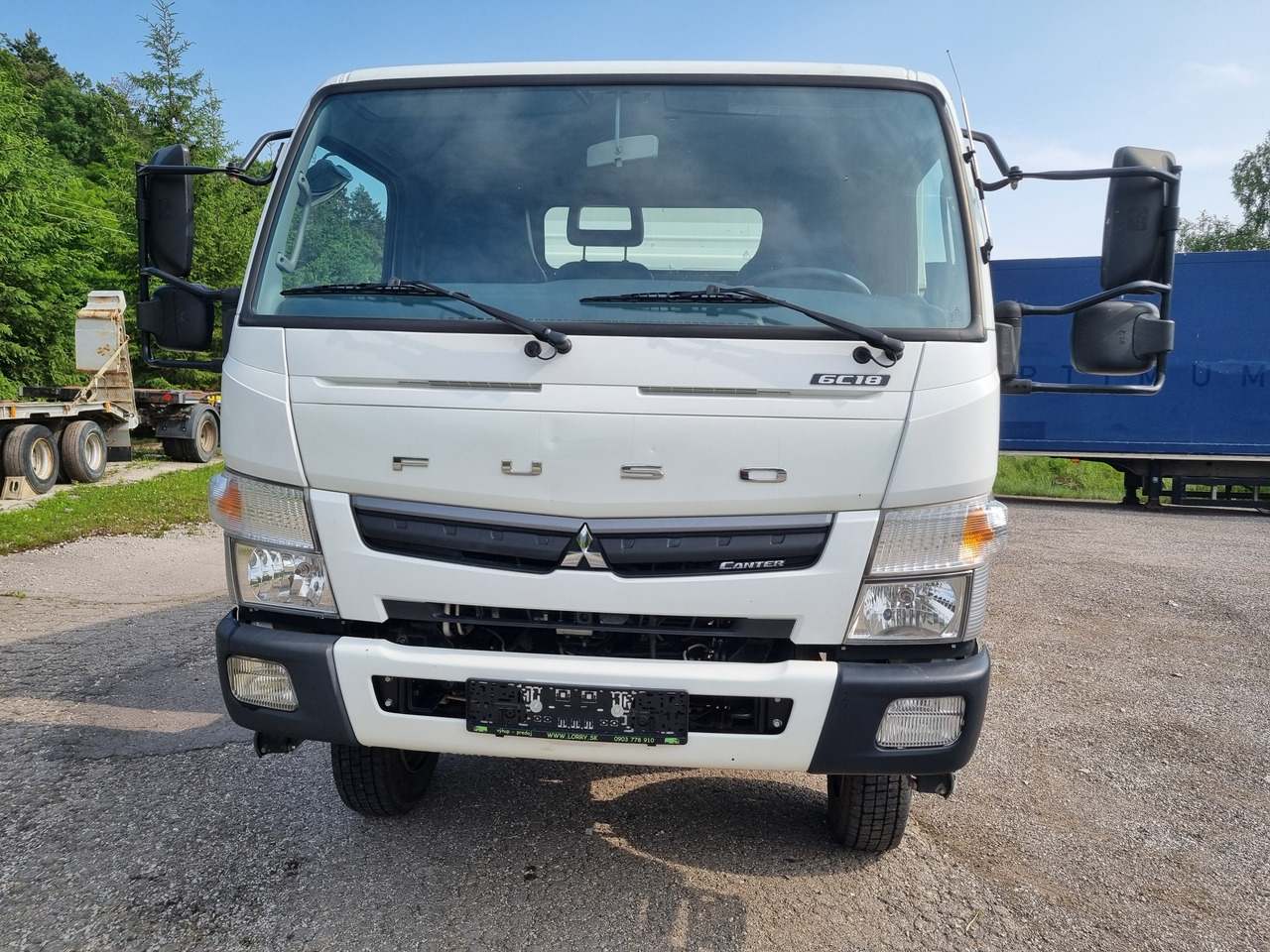 FUSO Canter 6C18 4x4 3 way tipper (only 35tkm) - Kipper: das Bild 2 FUSO Canter 6C18 4x4 3 way tipper (only 35tkm) - Kipper: das Bild 2