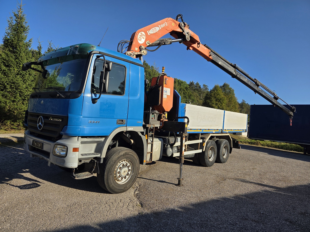 MERCEDES-BENZ ACTROS 3341 6x6 + CRANE PM 30 Radio Control - Pritsche LKW, Autokran: das Bild 1 MERCEDES-BENZ ACTROS 3341 6x6 + CRANE PM 30 Radio Control - Pritsche LKW, Autokran: das Bild 1