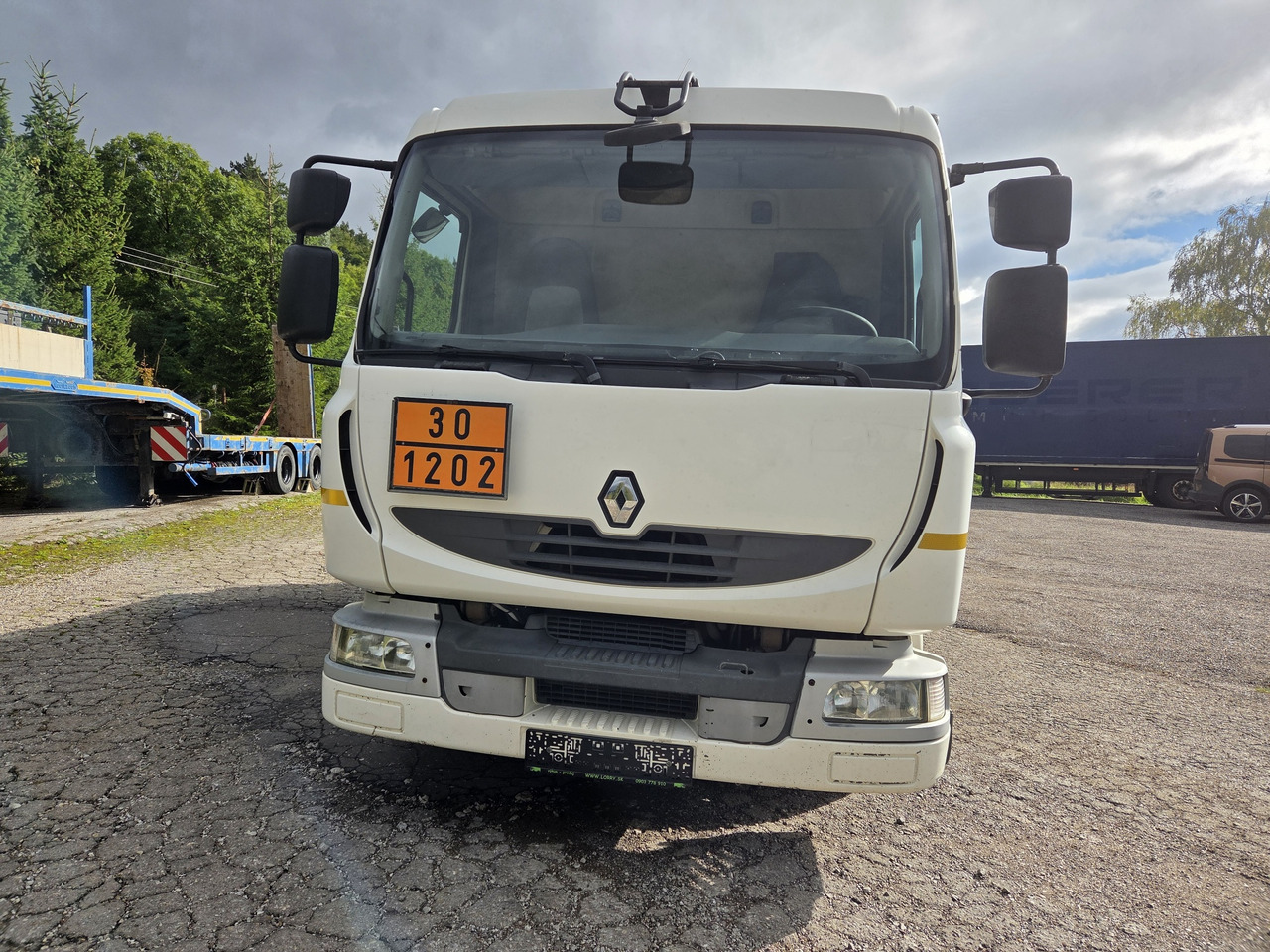 RENAULT MIDLUM 180.10 diesel tanker + dispensing + print - Tankwagen: das Bild 2 RENAULT MIDLUM 180.10 diesel tanker + dispensing + print - Tankwagen: das Bild 2