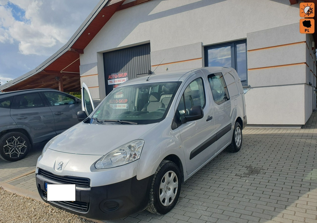 Citroen Berlingo II 5 lub 2 osobowy *long * zabudowa gruau* - PKW: das Bild 1 Citroen Berlingo II 5 lub 2 osobowy *long * zabudowa gruau* - PKW: das Bild 1