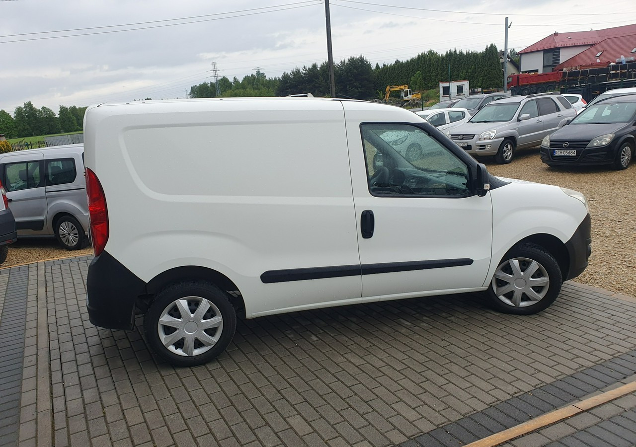 Fiat Doblo Opel Combo 1.4 Benzyna Polski Salon - Kastenwagen: das Bild 5 Fiat Doblo Opel Combo 1.4 Benzyna Polski Salon - Kastenwagen: das Bild 5