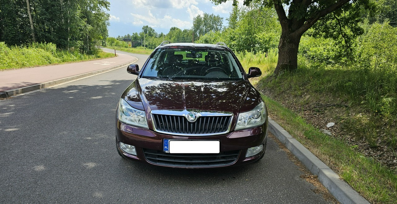 Skoda Octavia II bogate wyposażenie *niski przebieg*FV vat 23%* - PKW: das Bild 2 Skoda Octavia II bogate wyposażenie *niski przebieg*FV vat 23%* - PKW: das Bild 2