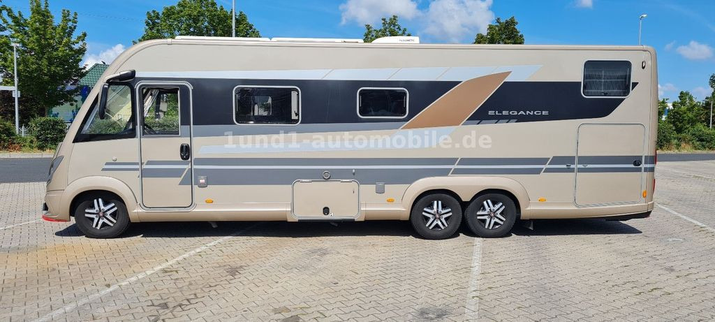 Bürstner Elegance I 910 G Solar/AHK/RFK/Alde/TwinSat/2xTV/Vollausstattung Elegance I 910 G Solar/AHK/RFK/Alde/TwinSat/2xTV/Vollausstattung - Integriertes Wohnmobil: das Bild 3 Bürstner Elegance I 910 G Solar/AHK/RFK/Alde/TwinSat/2xTV/Vollausstattung Elegance I 910 G Solar/AHK/RFK/Alde/TwinSat/2xTV/Vollausstattung - Integriertes Wohnmobil: das Bild 3