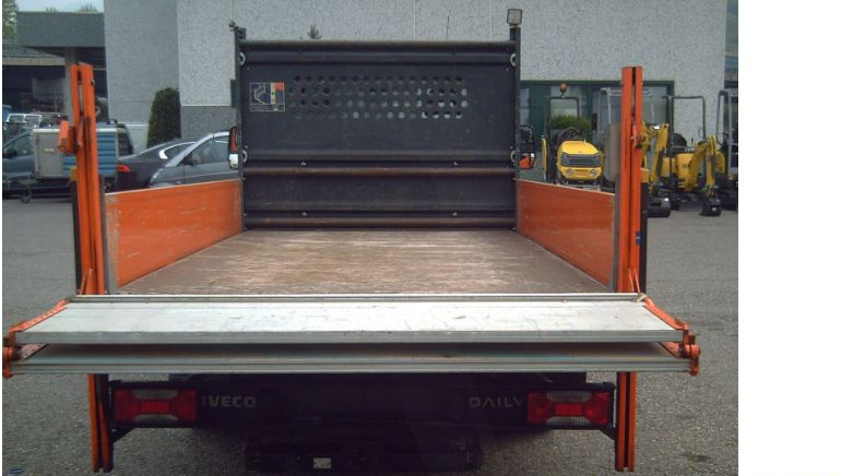Iveco DAILYdaily 35-140 - Pritsche Transporter: das Bild 3 Iveco DAILYdaily 35-140 - Pritsche Transporter: das Bild 3