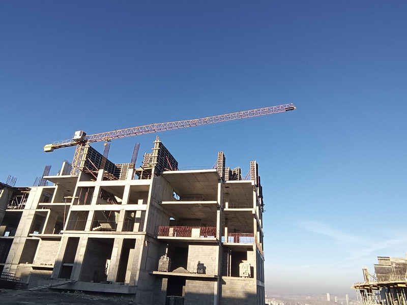 Liebherr 71EC-B - Turmkran: das Bild 2 Liebherr 71EC-B - Turmkran: das Bild 2