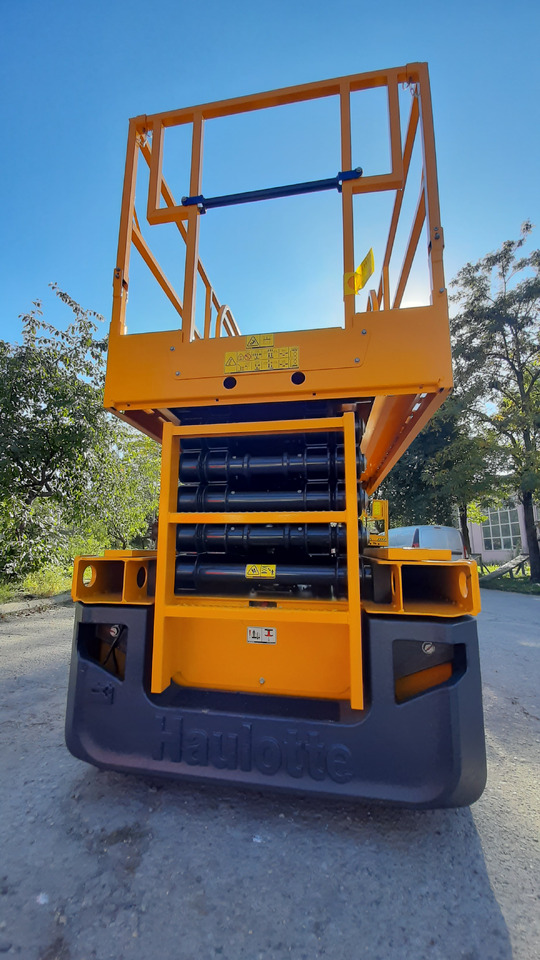 Compact 12 - Scherenbühne: das Bild 2 Compact 12 - Scherenbühne: das Bild 2