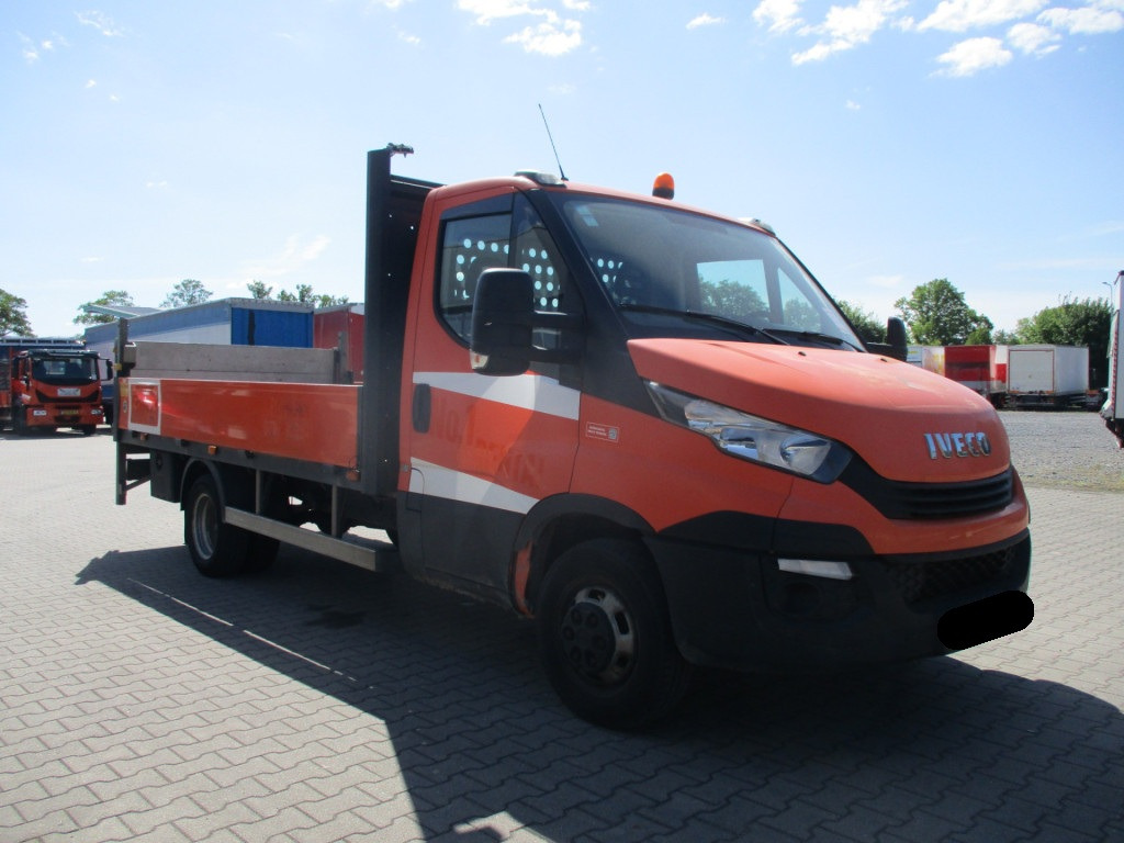 IVECO DAILY 35-140 - Pritsche Transporter: das Bild 2 IVECO DAILY 35-140 - Pritsche Transporter: das Bild 2