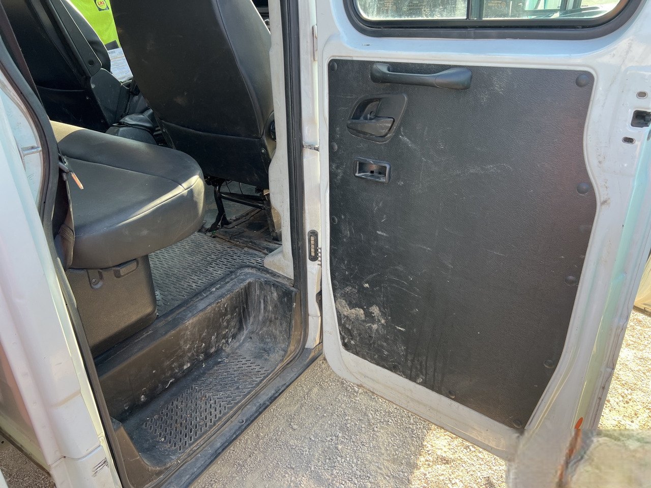 Kipper Transporter IVECO DAILY 35-140: das Bild 15