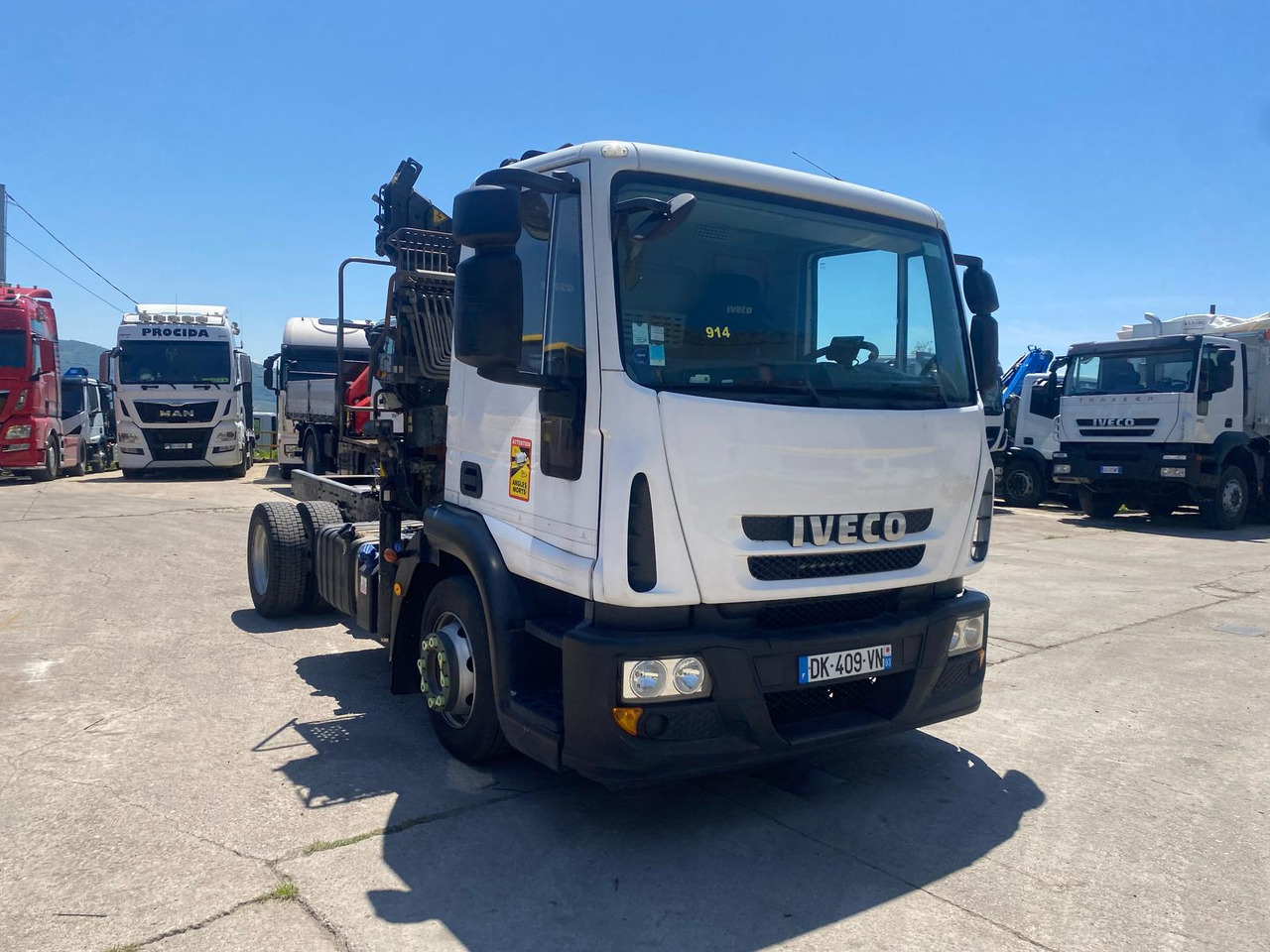 IVECO EUROCARGO 120E25 - Autokran: das Bild 1 IVECO EUROCARGO 120E25 - Autokran: das Bild 1