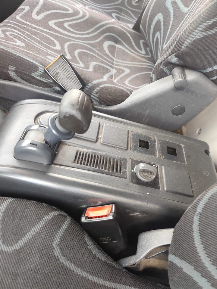 IVECO EUROCARGO 120E28P - Fahrgestell LKW: das Bild 4 IVECO EUROCARGO 120E28P - Fahrgestell LKW: das Bild 4