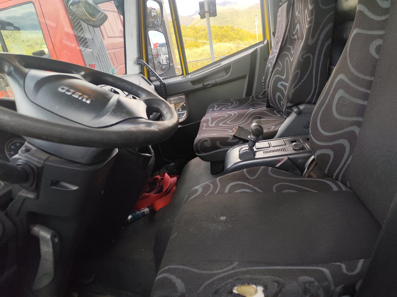 IVECO EUROCARGO 120E28P - Fahrgestell LKW: das Bild 5 IVECO EUROCARGO 120E28P - Fahrgestell LKW: das Bild 5