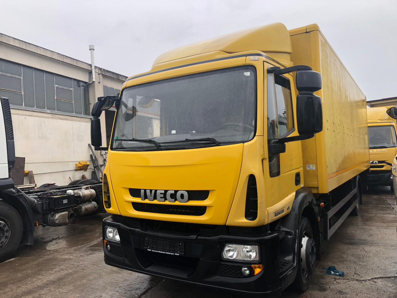 IVECO EUROCARGO 120E28P - Fahrgestell LKW: das Bild 2 IVECO EUROCARGO 120E28P - Fahrgestell LKW: das Bild 2