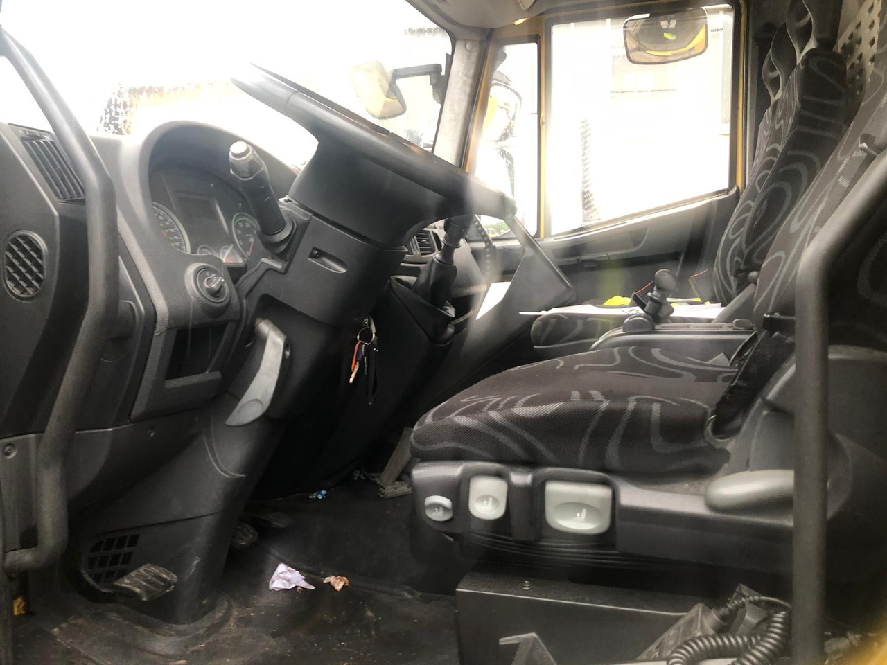 IVECO EUROCARGO 120E28P - Fahrgestell LKW: das Bild 3 IVECO EUROCARGO 120E28P - Fahrgestell LKW: das Bild 3