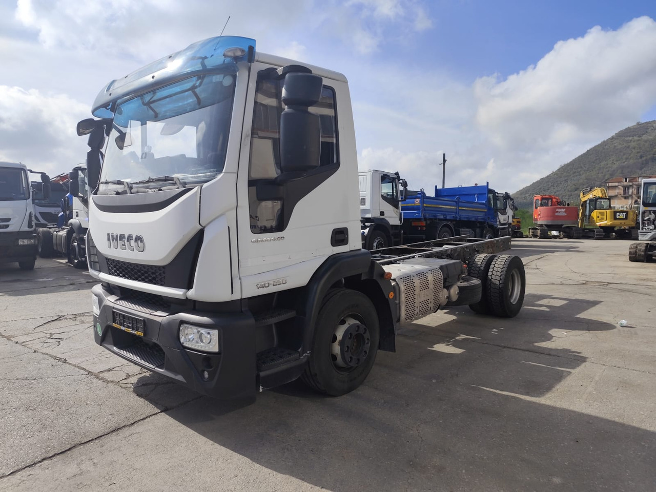 IVECO EUROCARGO 140-250 - Fahrgestell LKW: das Bild 1 IVECO EUROCARGO 140-250 - Fahrgestell LKW: das Bild 1