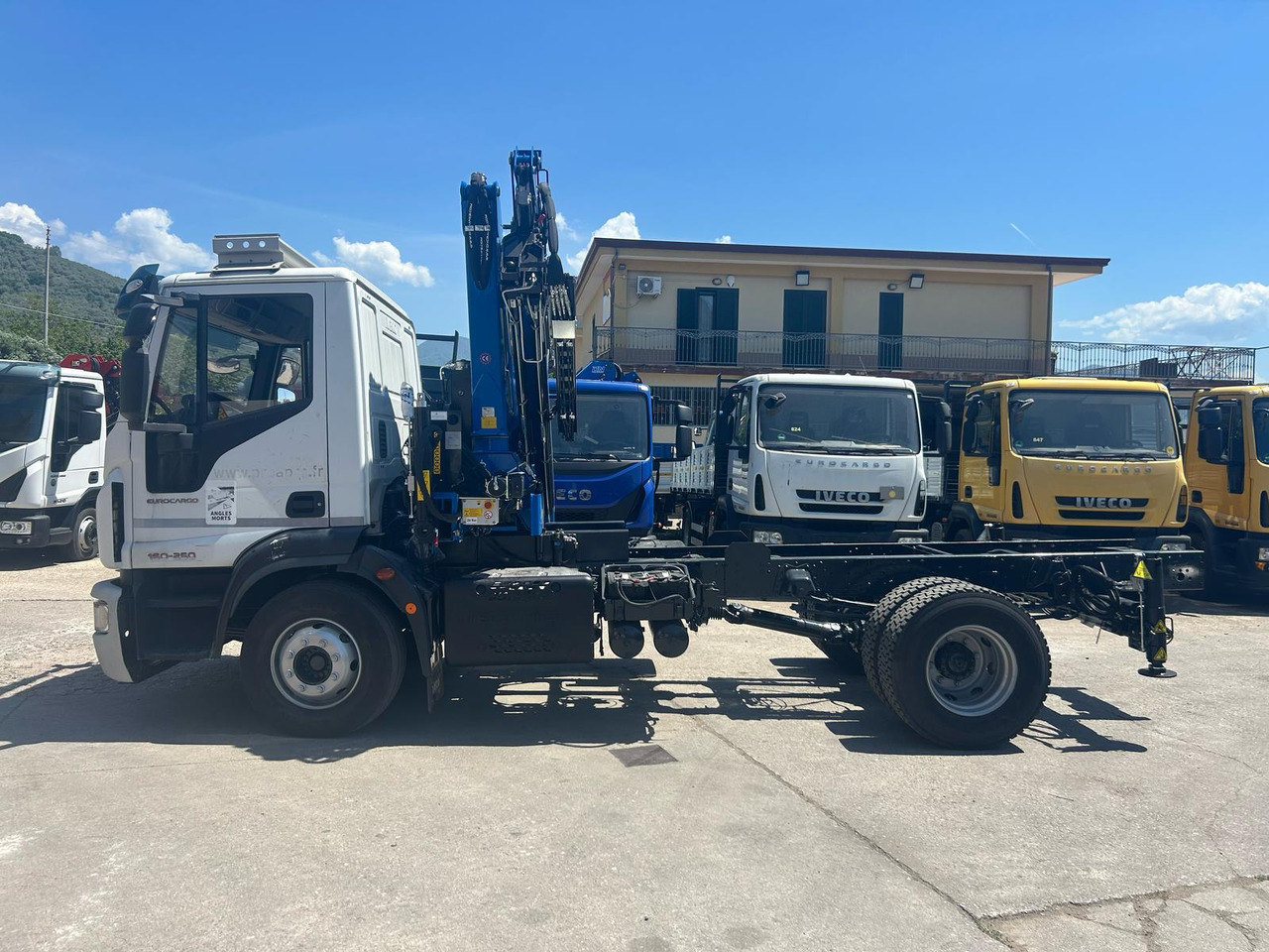 IVECO EUROCARGO 160-250 - Autokran: das Bild 3 IVECO EUROCARGO 160-250 - Autokran: das Bild 3
