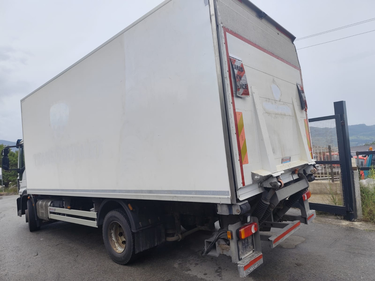 IVECO EUROCARGO 160-280 - Koffer LKW, Autokran: das Bild 4 IVECO EUROCARGO 160-280 - Koffer LKW, Autokran: das Bild 4