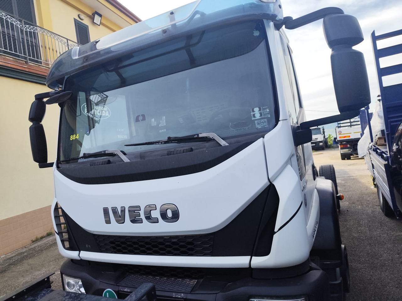 IVECO EUROCARGO 180-320 - Fahrgestell LKW: das Bild 3 IVECO EUROCARGO 180-320 - Fahrgestell LKW: das Bild 3